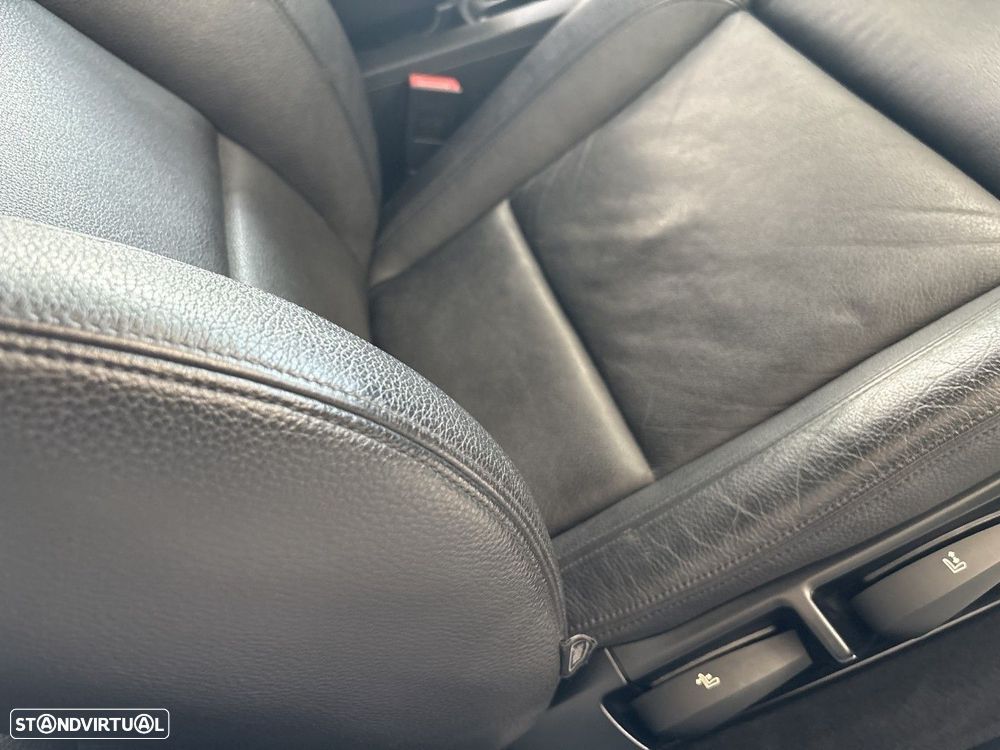 BMW 120 d Limited Edition Lifestyle c/ M Sport Pack - 21