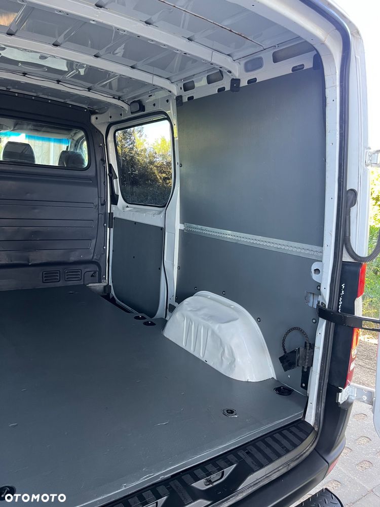 Mercedes-Benz Sprinter - 24
