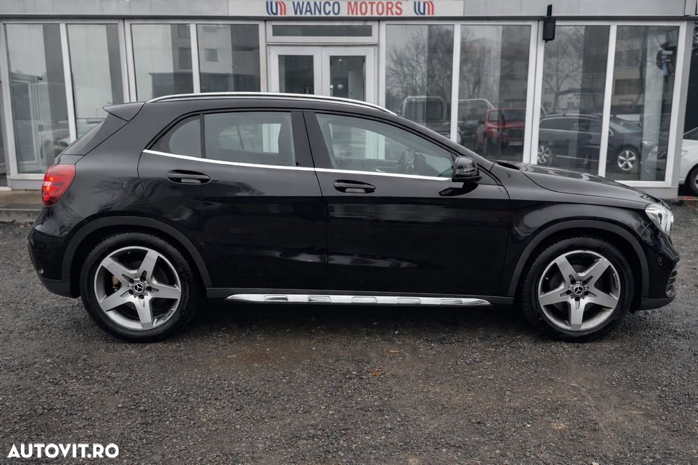 Mercedes-Benz GLA 200 - 4