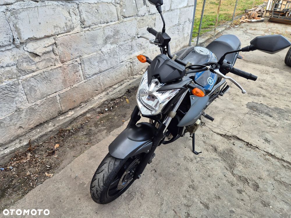 Yamaha XJ - 16