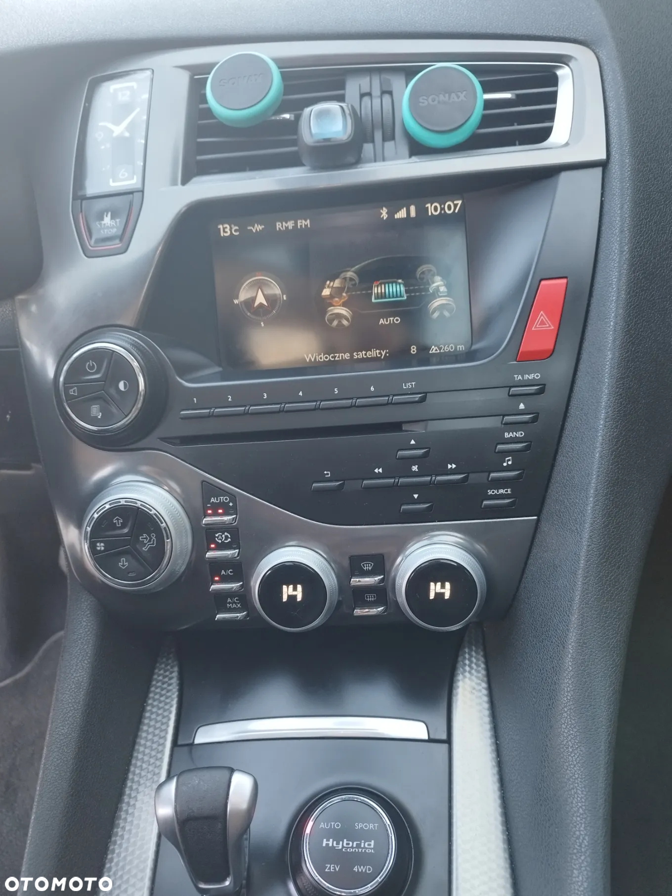 Citroën DS5 2.0 HDi Hybrid4 SportChic MCP - 11