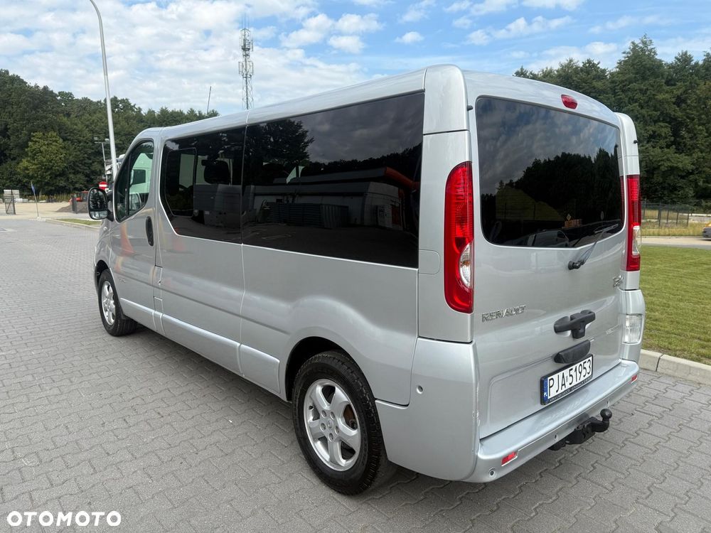 Opel Vivaro L2H1 2.9t - 4