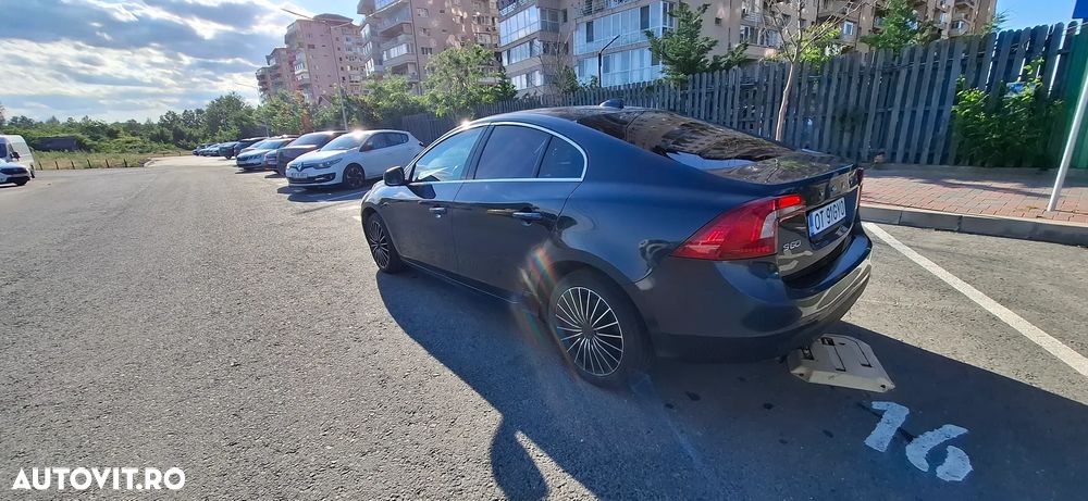 Volvo S60 - 4