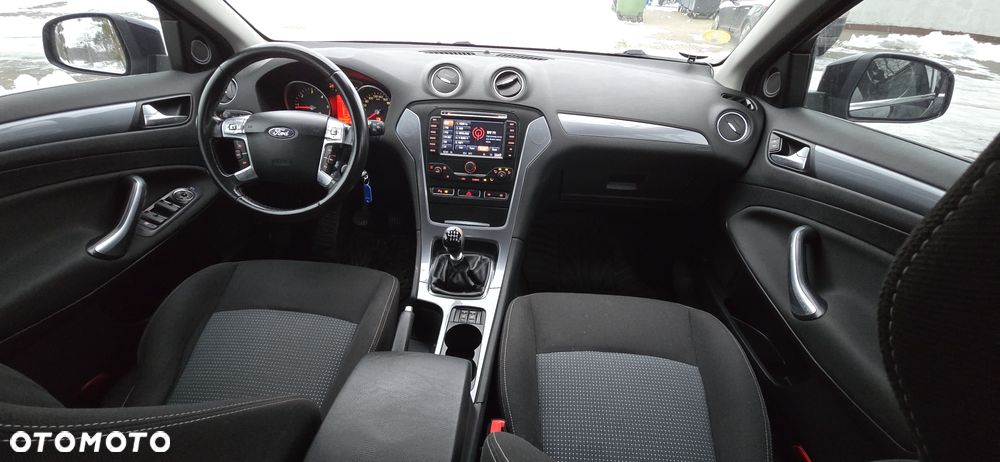 Ford Mondeo 2.0 TDCi Champions Edition - 6