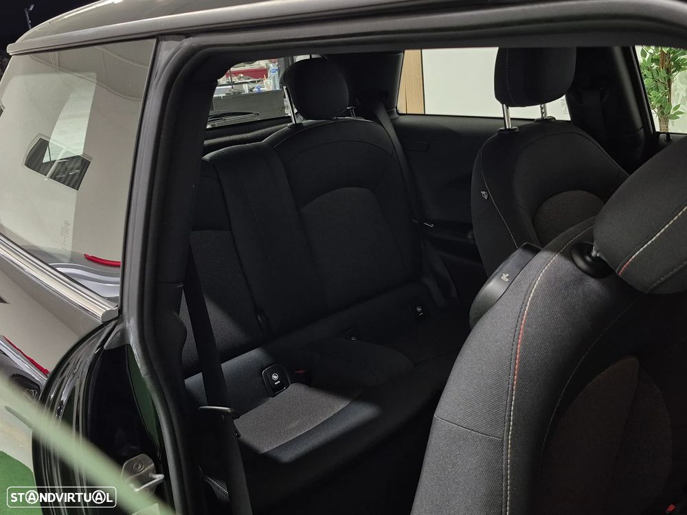 MINI 3 Portas One D - 22