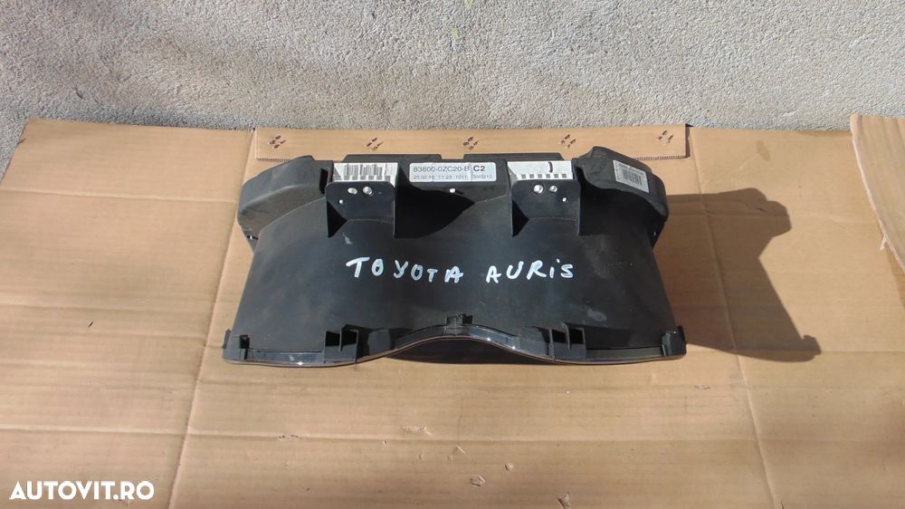 Ceas de bord Toyota Auris 1.4 benzina an 2006 cod 83800-0ZC20-B - 3