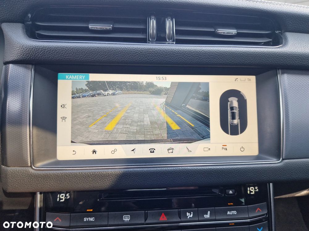 Jaguar XF 2.0 i4D AWD R-Sport - 19