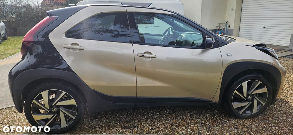 Toyota Aygo X 1.0 VVT-i Executive CVT - 3