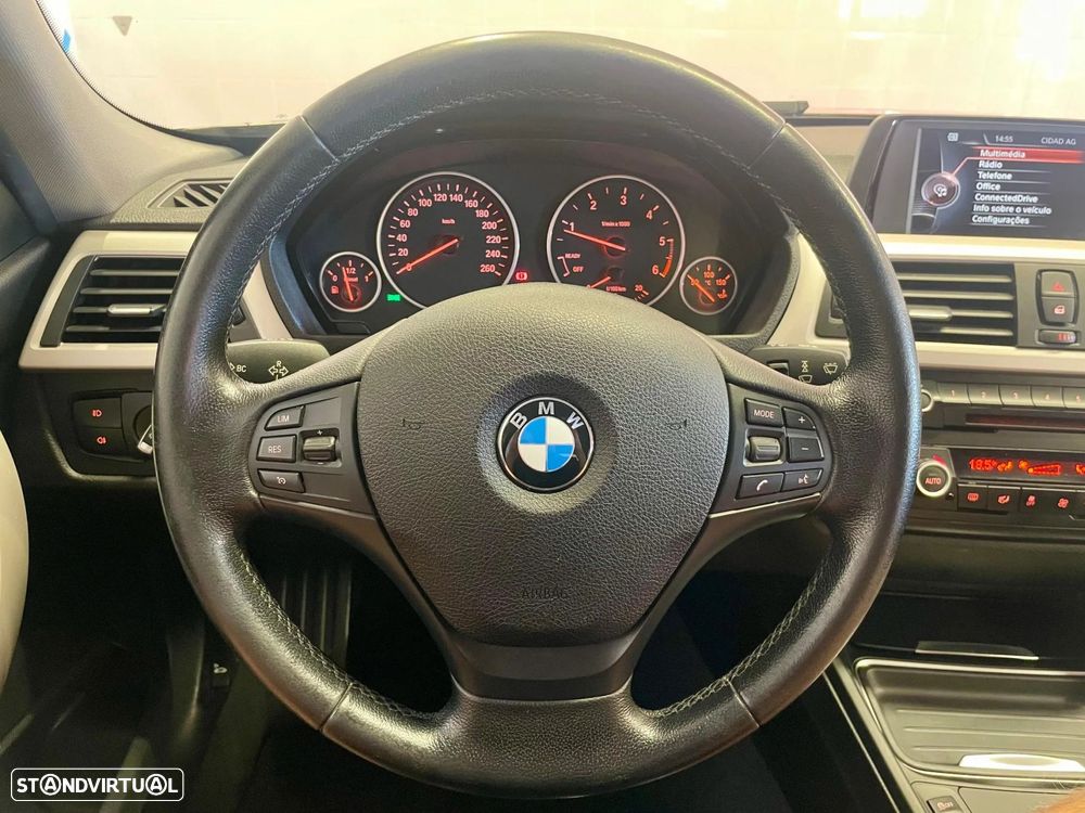 BMW 320 - 18