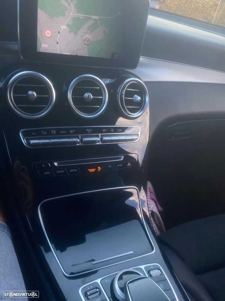 Mercedes-Benz GLC 350 e 4Matic 7G-TRONIC AMG Line - 7