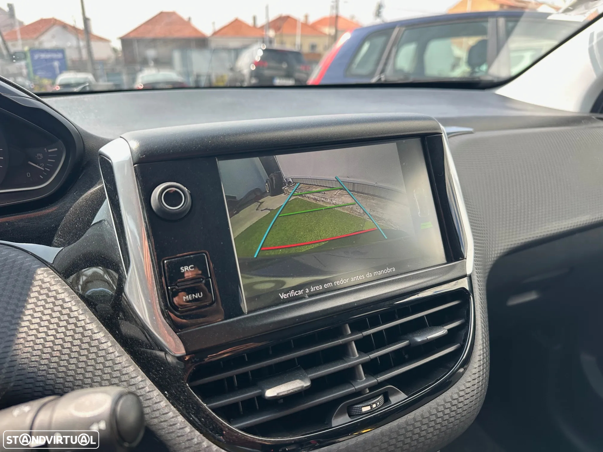 Peugeot 208 1.6 BlueHDi Style - 8