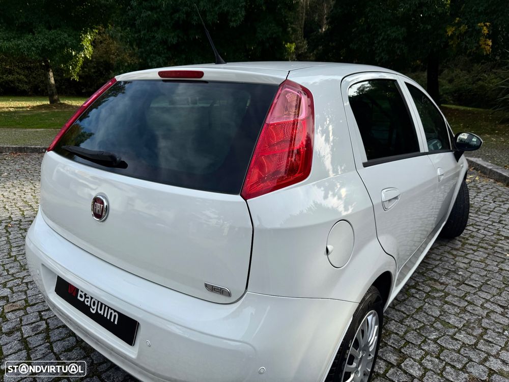 Fiat Punto 1.3 M-Jet IVA Dedutivel - 10
