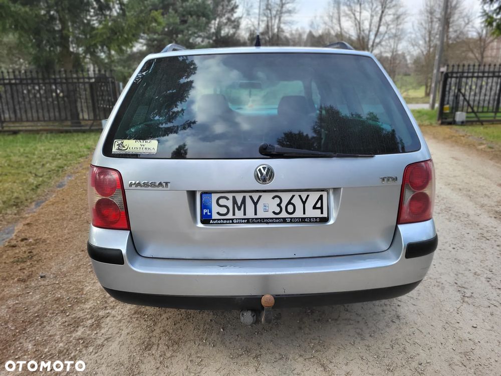 Volkswagen Passat 1.9 TDI Comfortline Family - 6