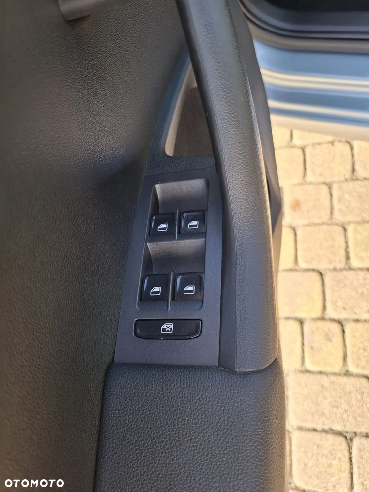 Skoda Octavia 2.0 TDI DSG Ambition - 18