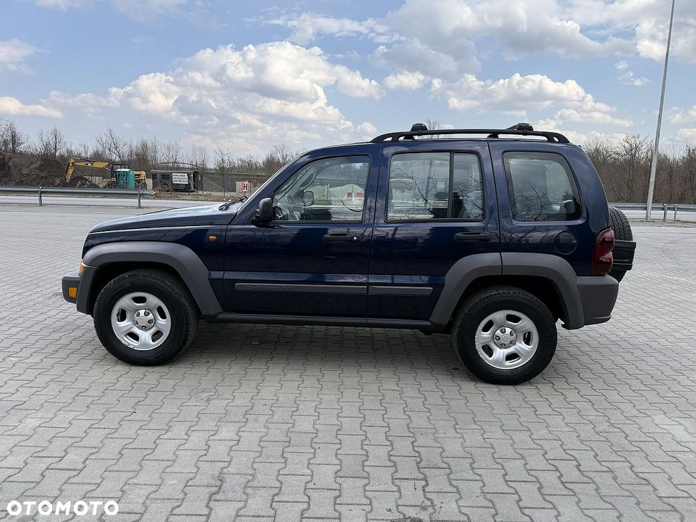 Jeep Cherokee 2.8 CRD Sport - 13