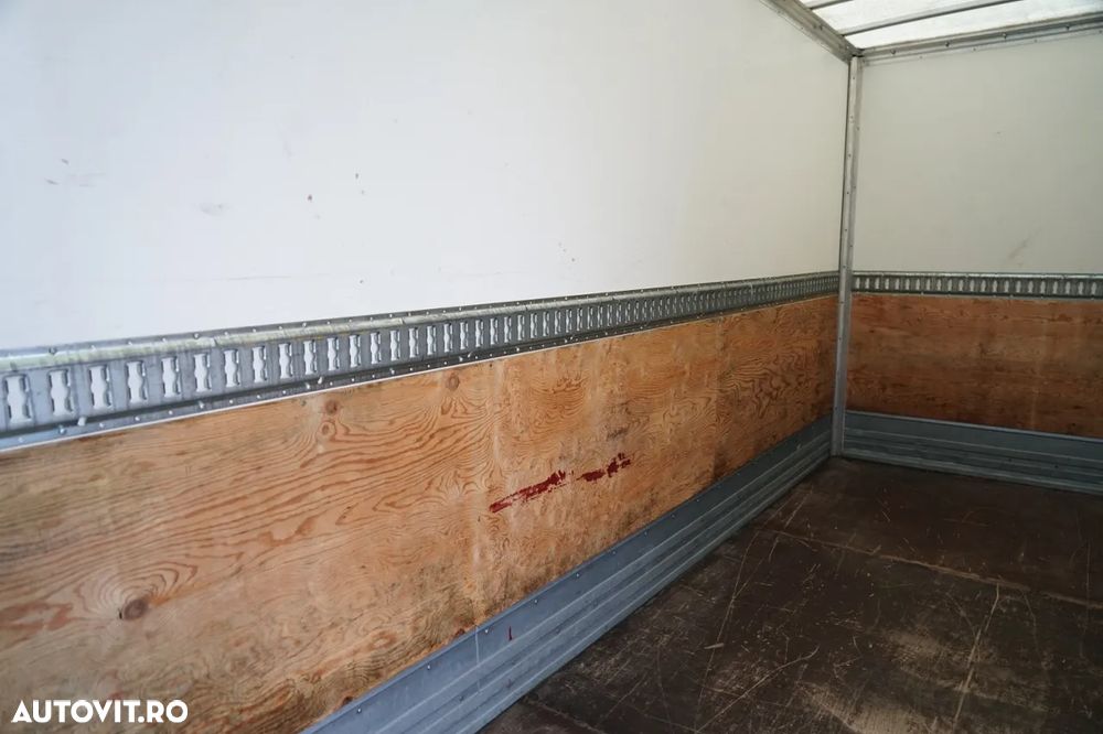 Renault MASTER / CONTAINER / LIFT / MASĂ NETĂ: 3500 KG / 2020 - 19