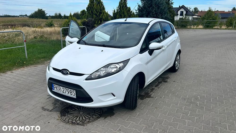 Ford Fiesta 2012 photo 4