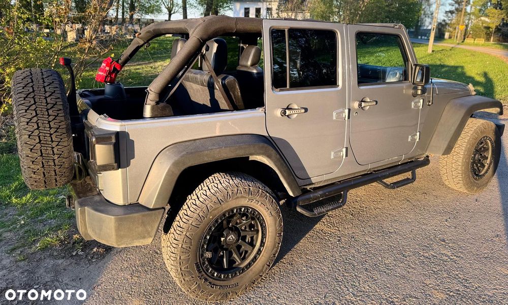 Jeep Wrangler - 10