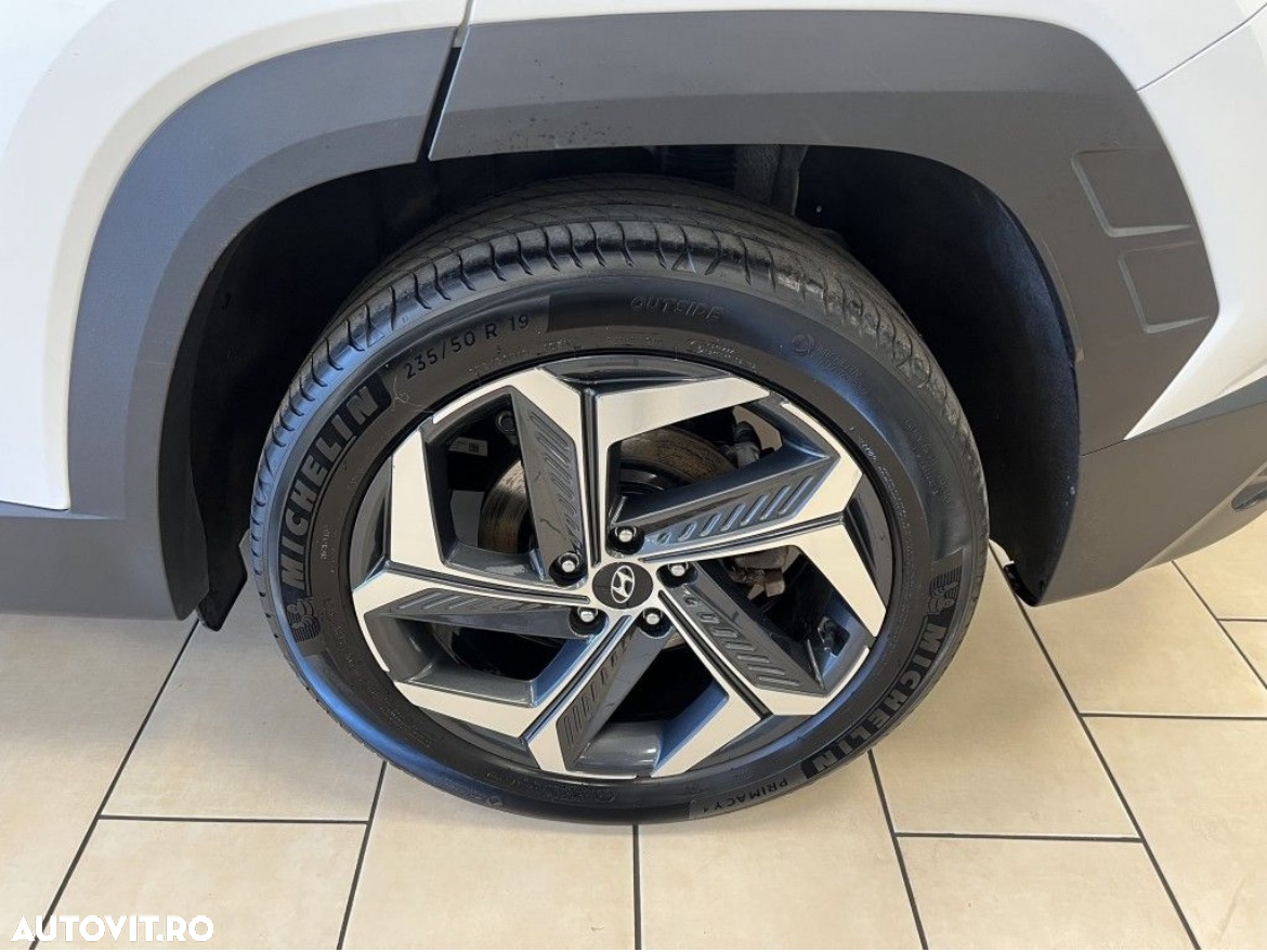 Hyundai Tucson 1.6 T-GDi Plug-in-Hybrid 4WD - 18