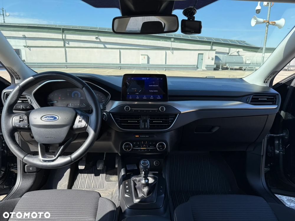 Ford Focus 1.5 EcoBoost Titanium Business - 10