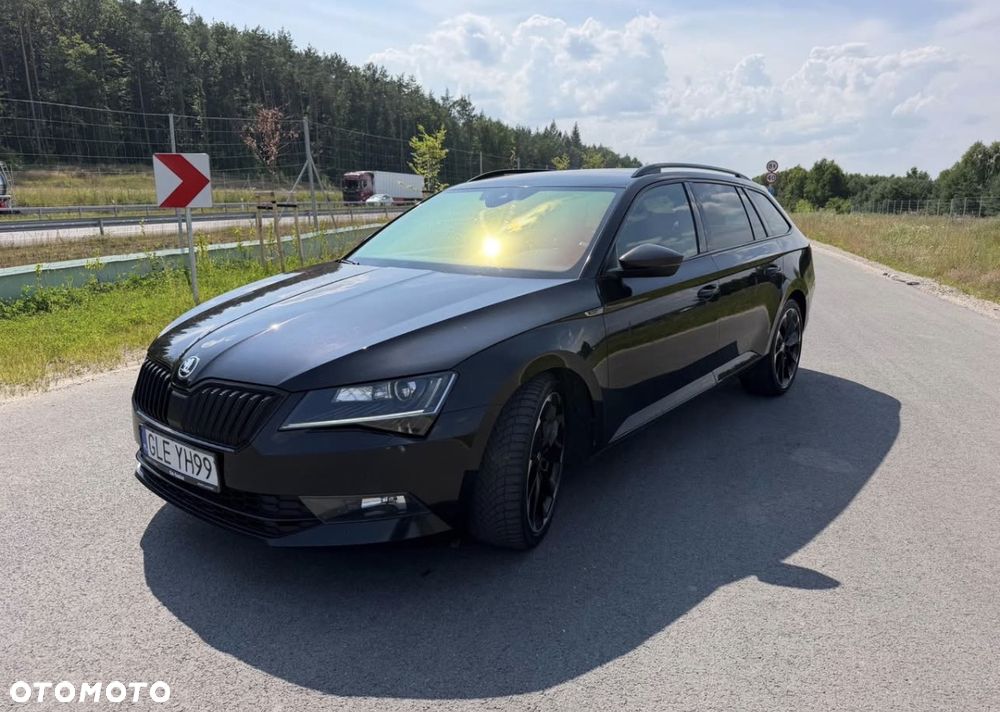 Skoda Superb 2.0 TDI Sportline DSG - 2