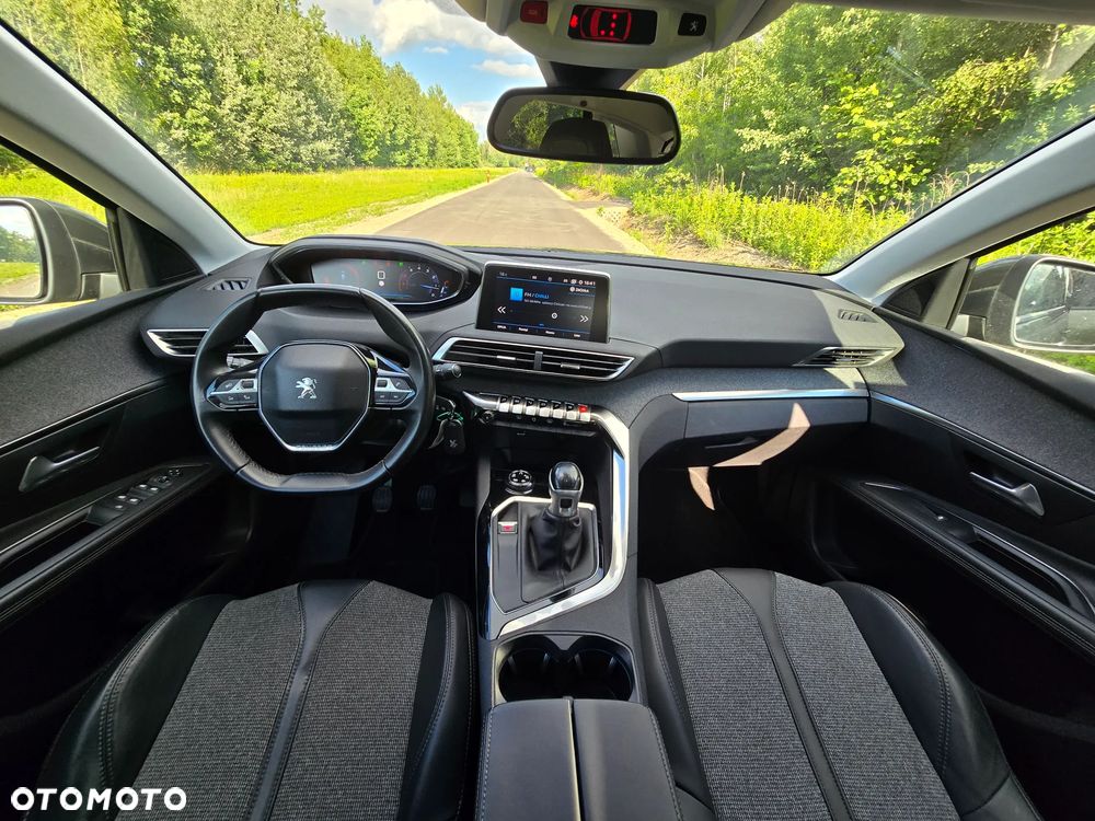 Peugeot 3008 1.2 PureTech Allure - 7