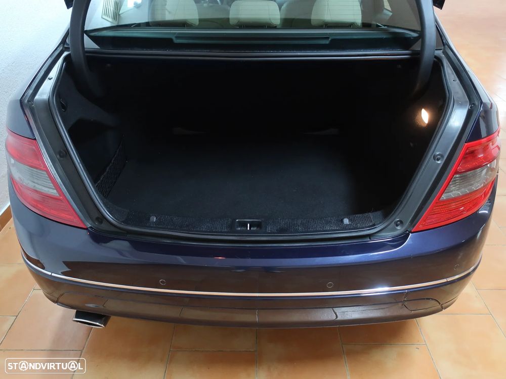 Mercedes-Benz C 220 CDI Avantgarde - 13