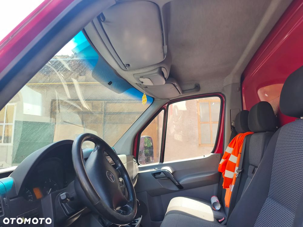 Mercedes-Benz Sprinter - 9