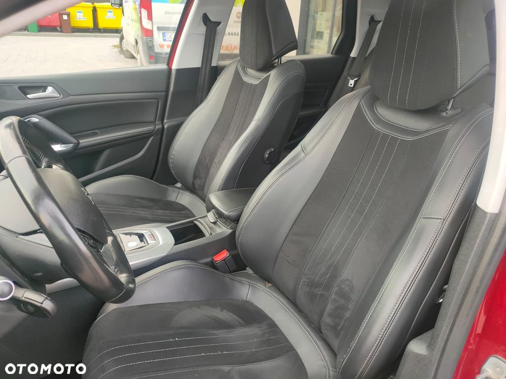 Peugeot 308 2.0 Blue HDi Allure S&S - 11