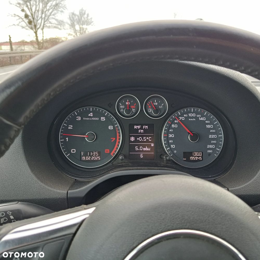 Audi A3 3-drzwiowe 1.4 TFSI Ambition - 7