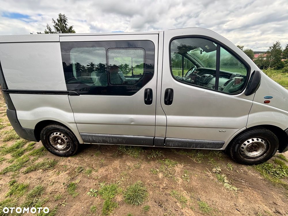 Renault Trafic Passenger - 10