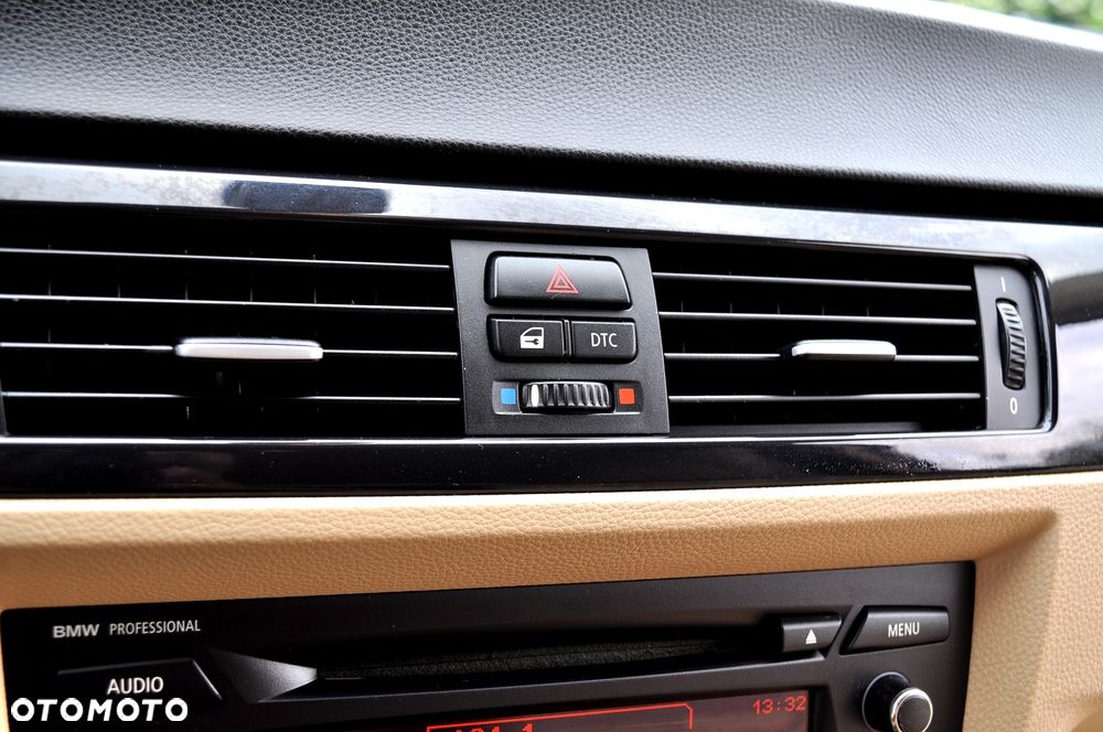 BMW Seria 3 318i Edition Exclusive - 27