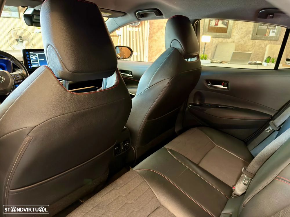 Toyota Corolla 1.8 Hybrid Exclusive - 27