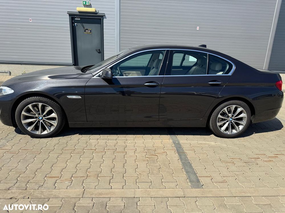 BMW Seria 5 535d xDrive - 14