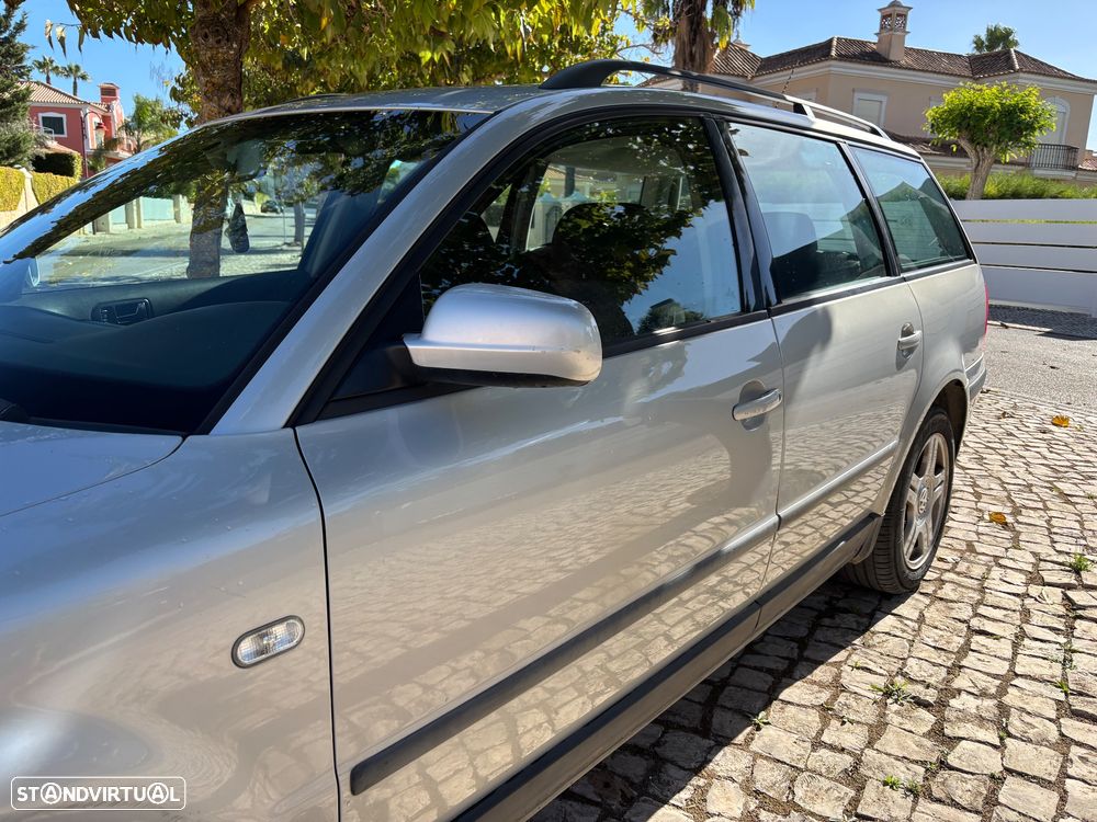 VW Passat Variant - 13