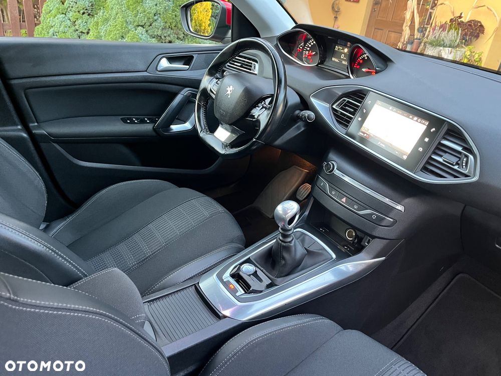 Peugeot 308 - 10