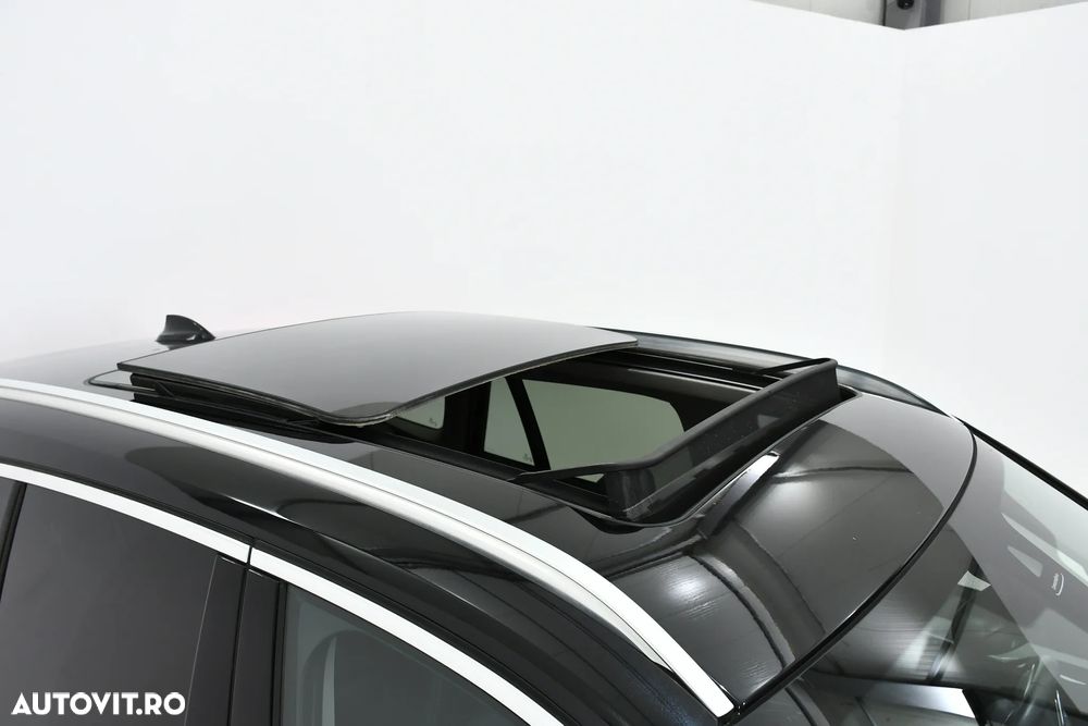 BMW X1 sDrive18d Aut. Sport Line - 18