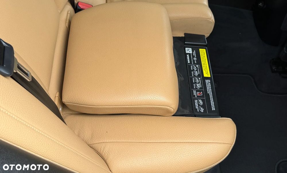 Volvo XC 60 B4 D AWD Geartronic Inscription - 8