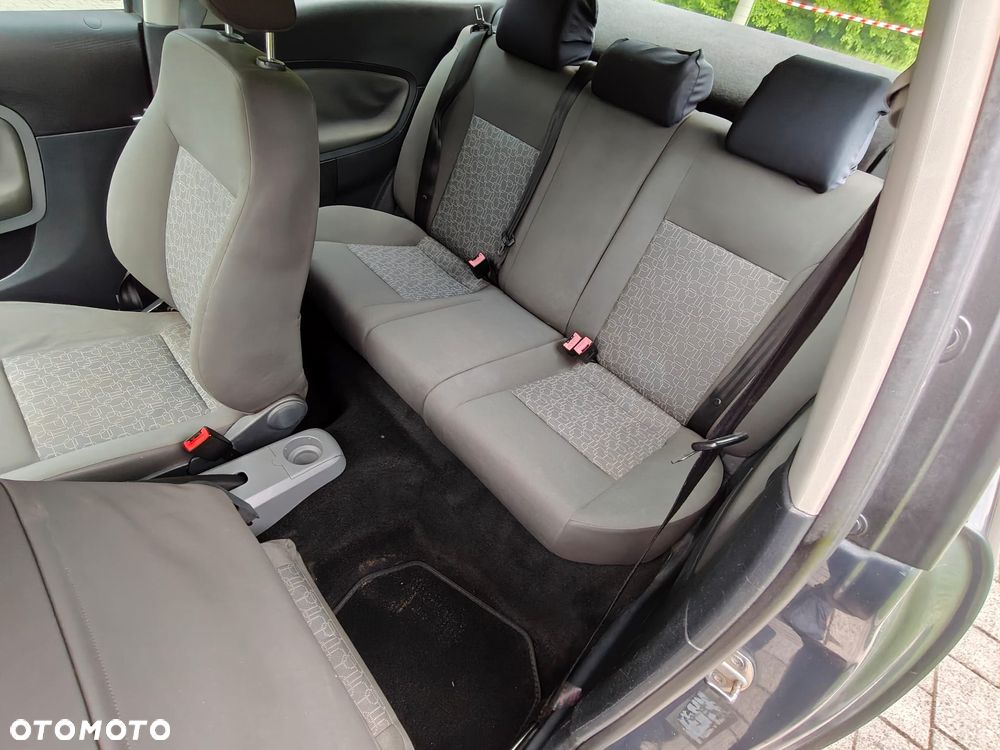 Seat Ibiza 1.2 12V Amaro - 16