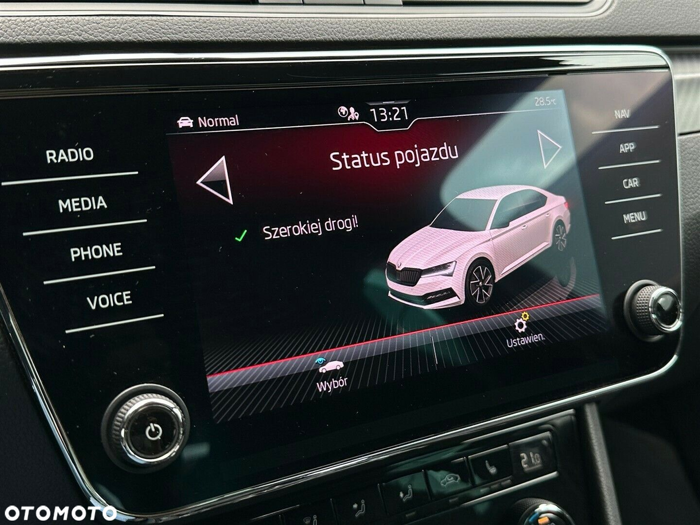Skoda Superb 2.0 TDI SCR Sportline DSG - 27