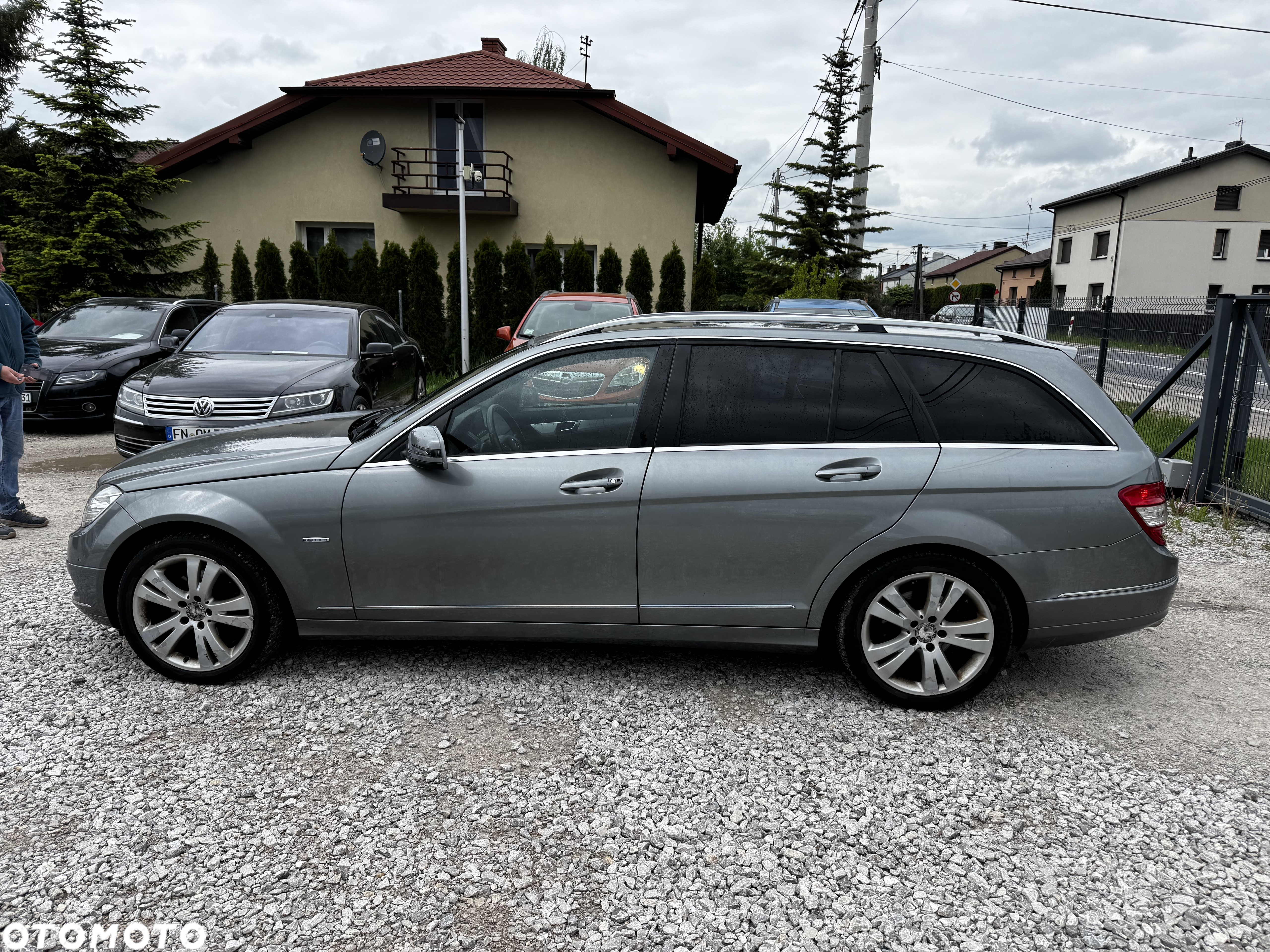 Mercedes-Benz Klasa C 250 CGI T Automatik BlueEFFICIENCY Avantgarde - 6