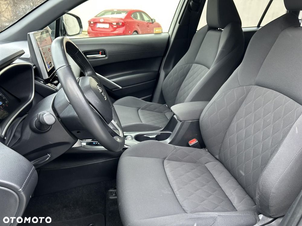 Toyota Corolla Cross - 11