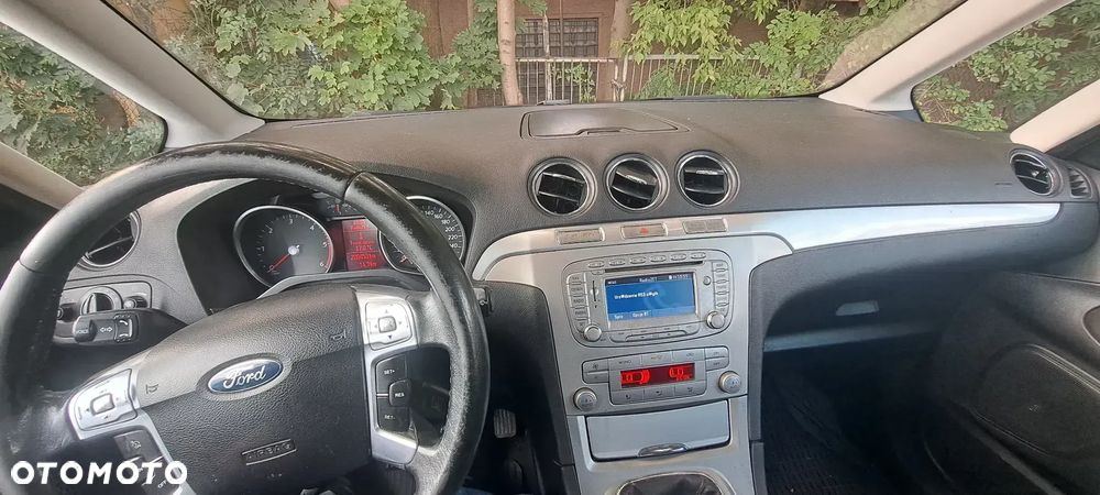 Ford Galaxy 1.8 TDCi Ambiente - 10