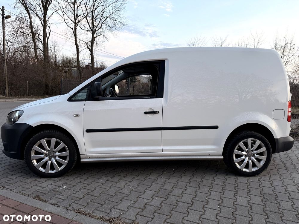Volkswagen Caddy - 10