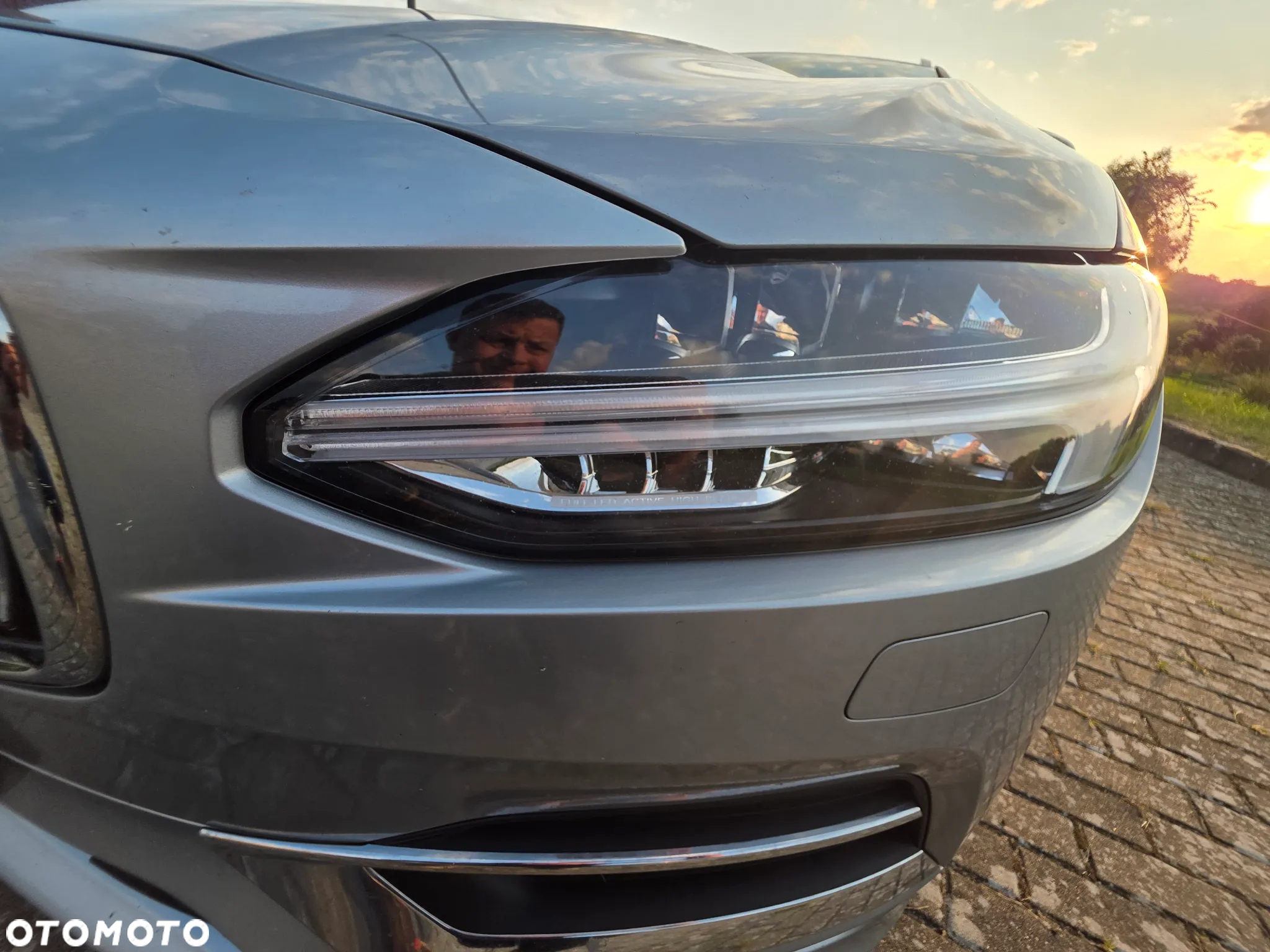 Volvo V90 D5 AWD Inscription - 8