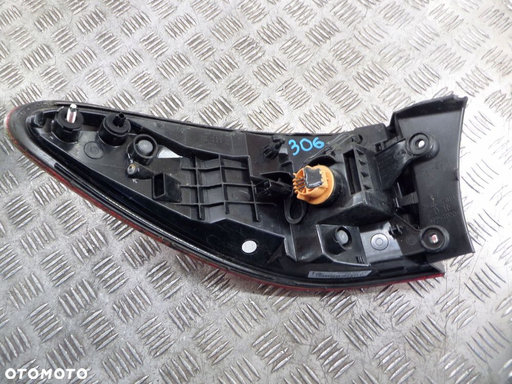renault kadjar 15- led lampa prawa tył 265508701r - 4