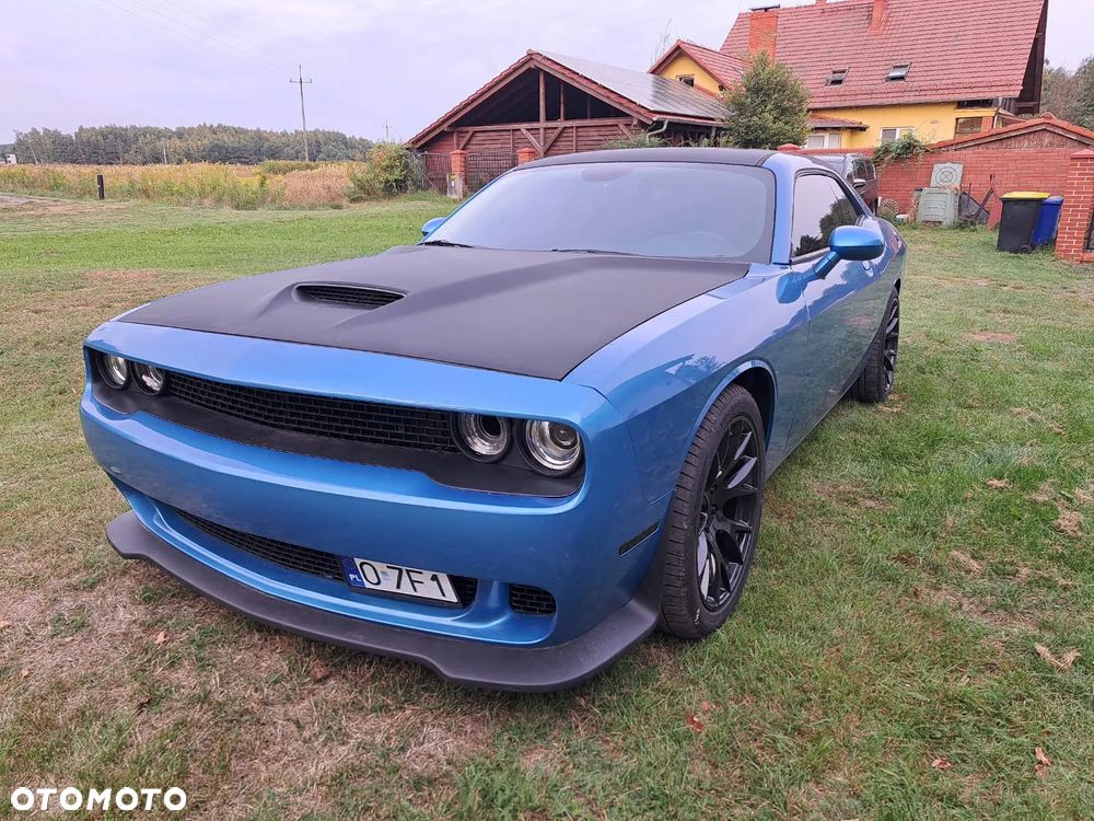 Dodge Challenger - 23