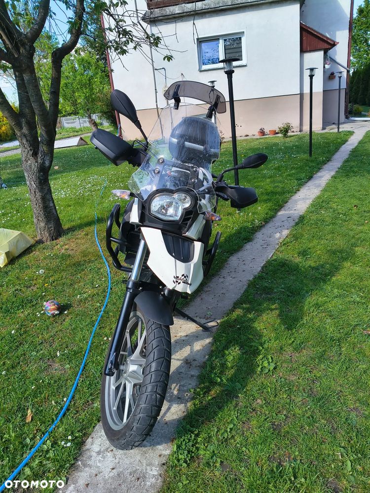 BMW G - 1