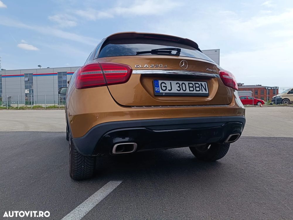 Mercedes-Benz GLA 220 d 4MATIC 7G-DCT Urban - 5