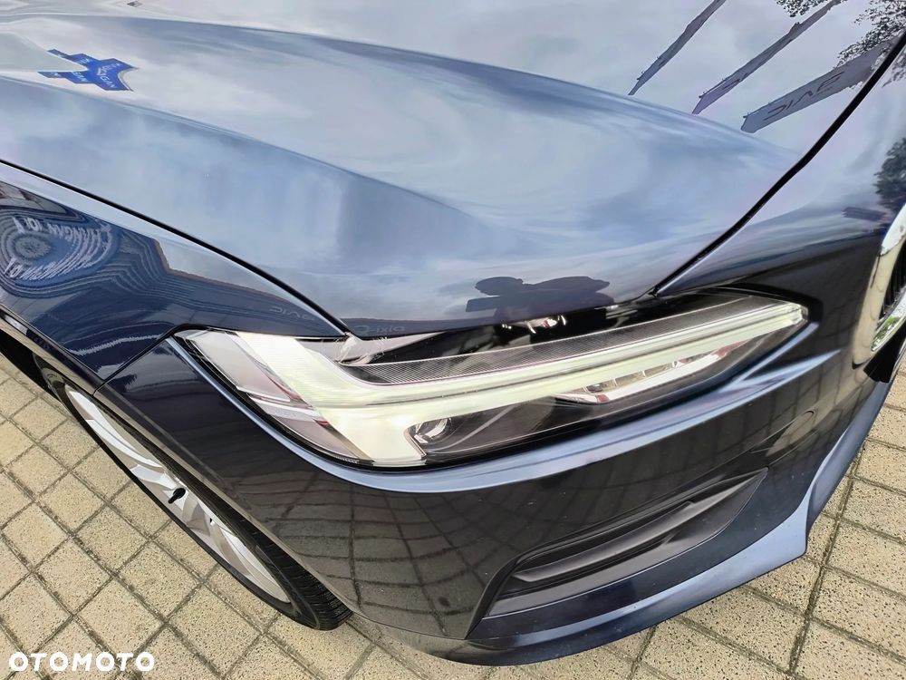 Volvo V90 D4 Momentum Pro - 10